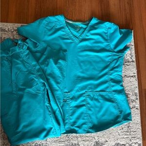 Scrubstar Turquoise Women's Scrub Set